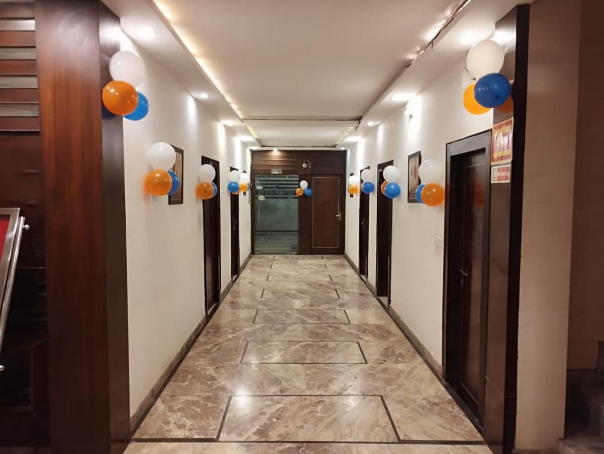 Hotel Tara Palace By Goyal Hoteliers Agra  Bagian luar foto