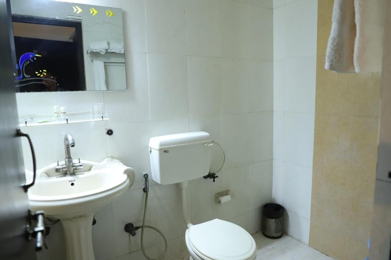 Hotel Tara Palace By Goyal Hoteliers Agra  Bagian luar foto