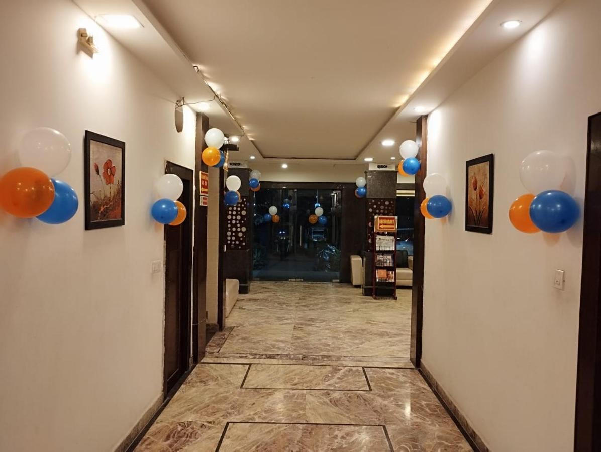 Hotel Tara Palace By Goyal Hoteliers Agra  Bagian luar foto